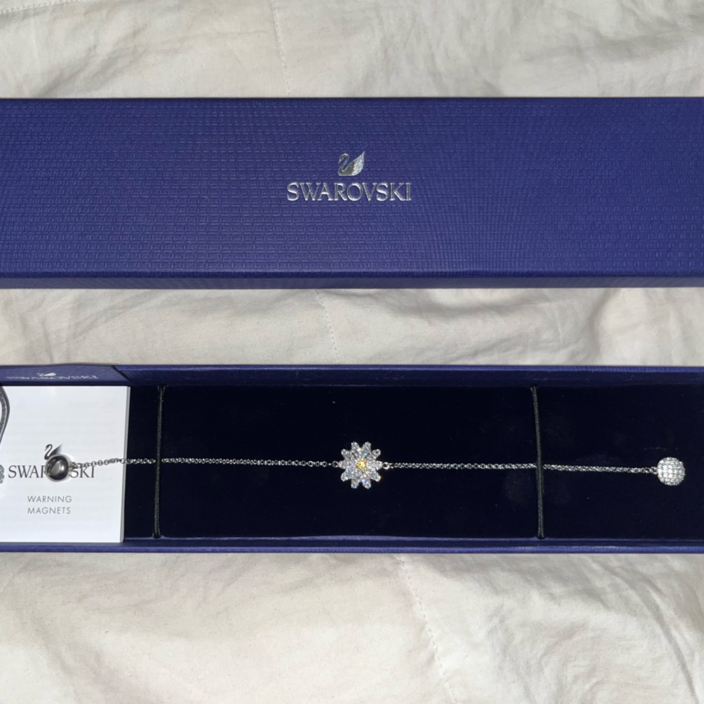 Swarovski Daisy Bracelet